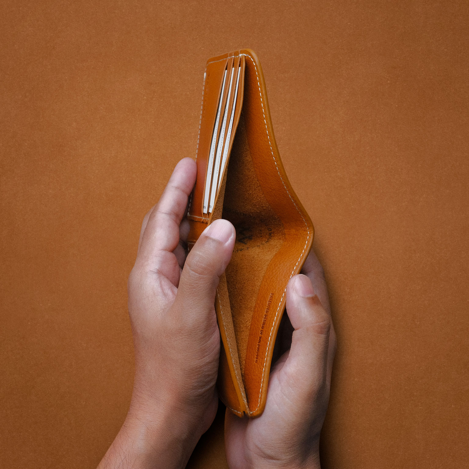 Enso – Classic Bifold Wallet - English Tan