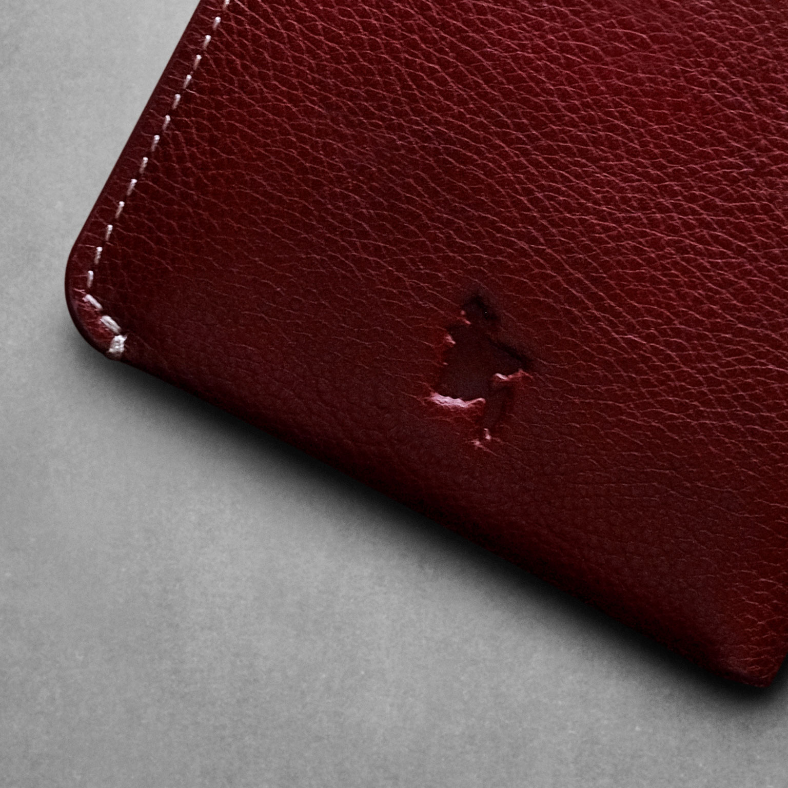 Enso – Classic Bifold Wallet - Crimson Tide