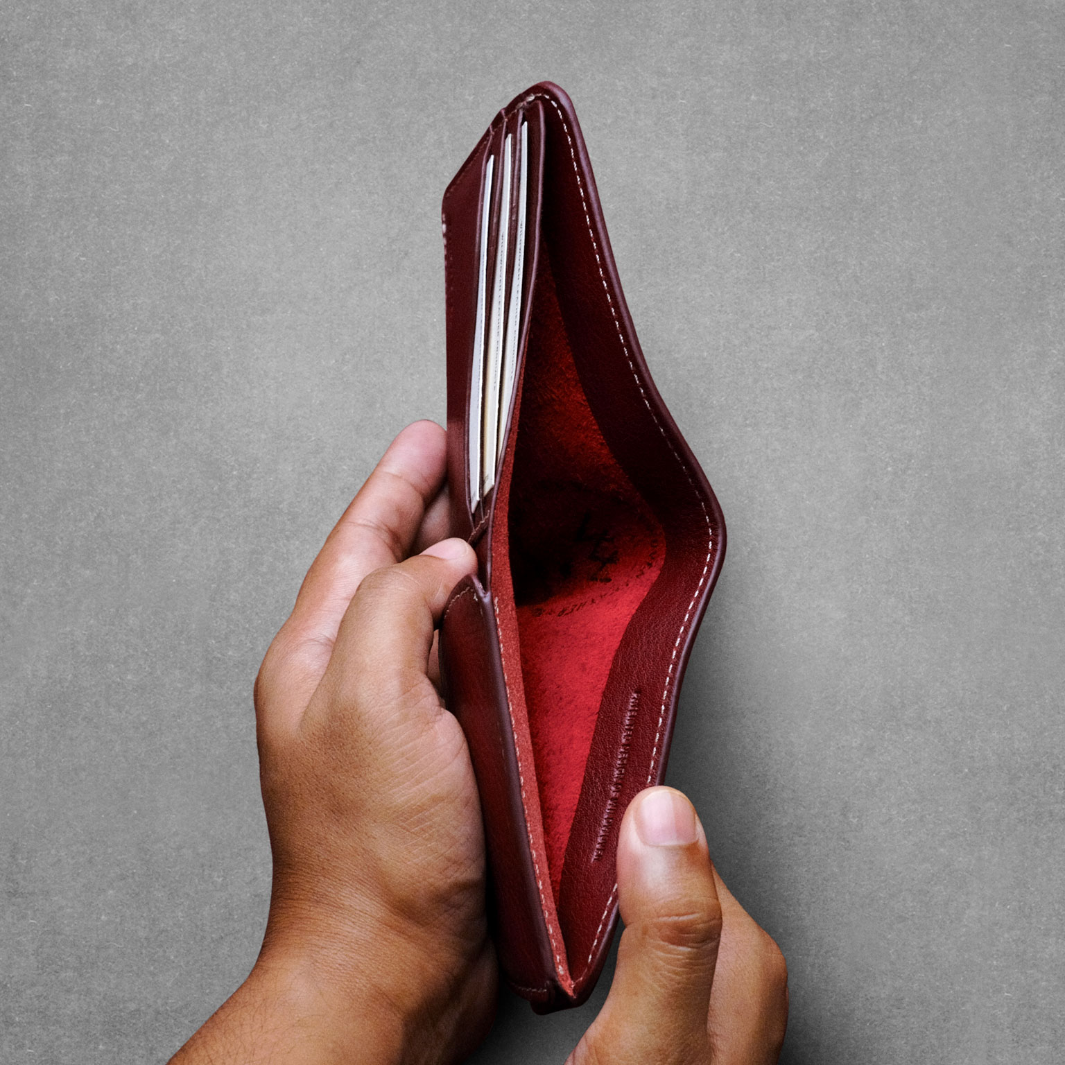 Enso – Classic Bifold Wallet - Crimson Tide